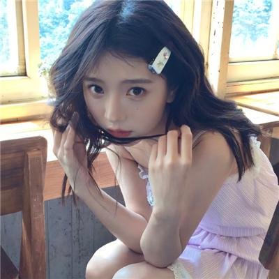 鱼跃在花见