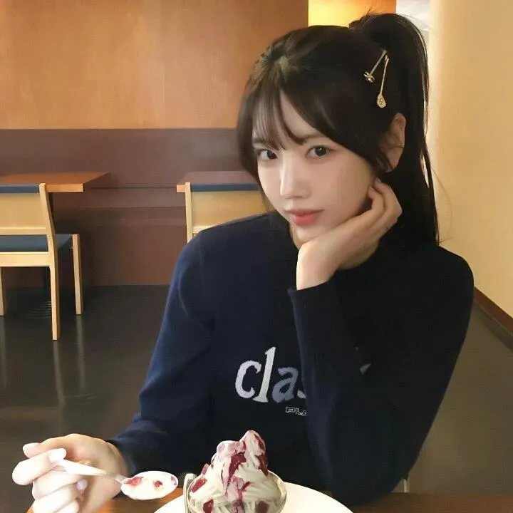 香闺春暖